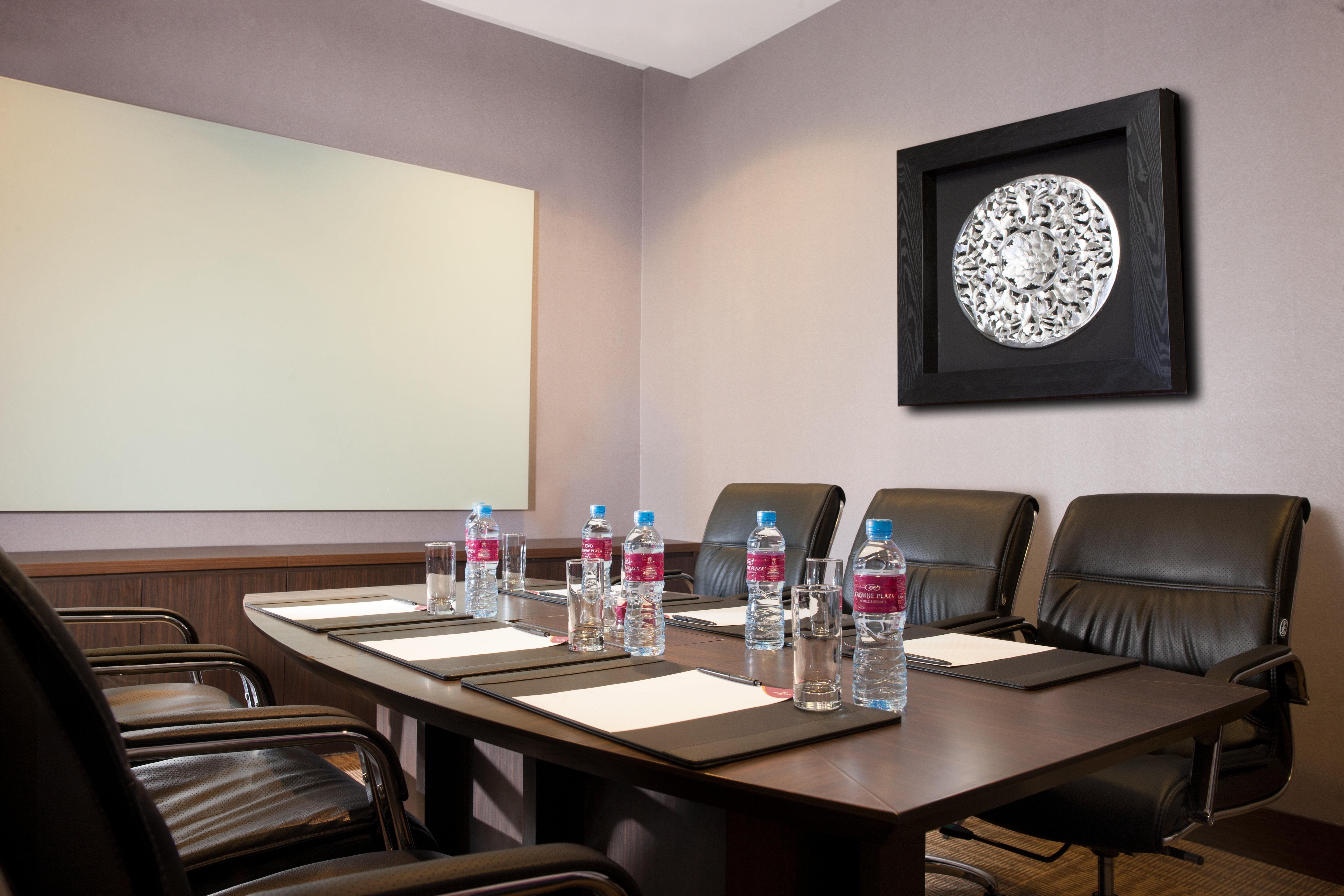 Crowne Plaza Bandung By Ihg Hotel Buitenkant foto